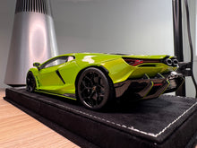 Load image into Gallery viewer, Lamborghini Revuelto - Verde Ithaca - 1:18