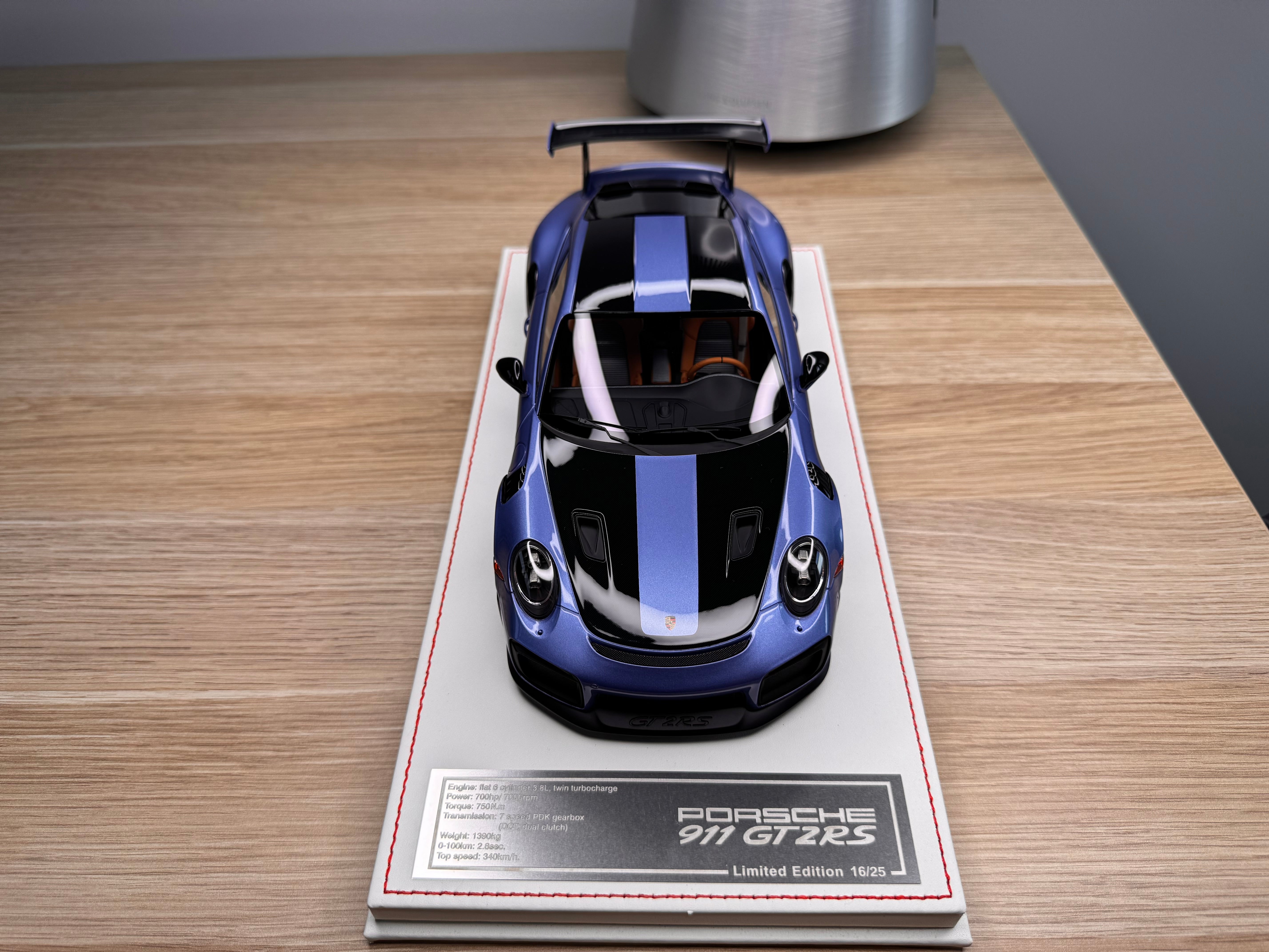 Porsche 911 GT2RS - PTS Gemini Metallic on white leather base - 1:18