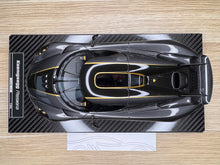 Load image into Gallery viewer, Koenigsegg Regera - Carbon Gold - 1:18