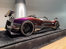 Load image into Gallery viewer, Pagani Zonda Cinque Roadster - Chameleon Purple / Carbon - 1:18