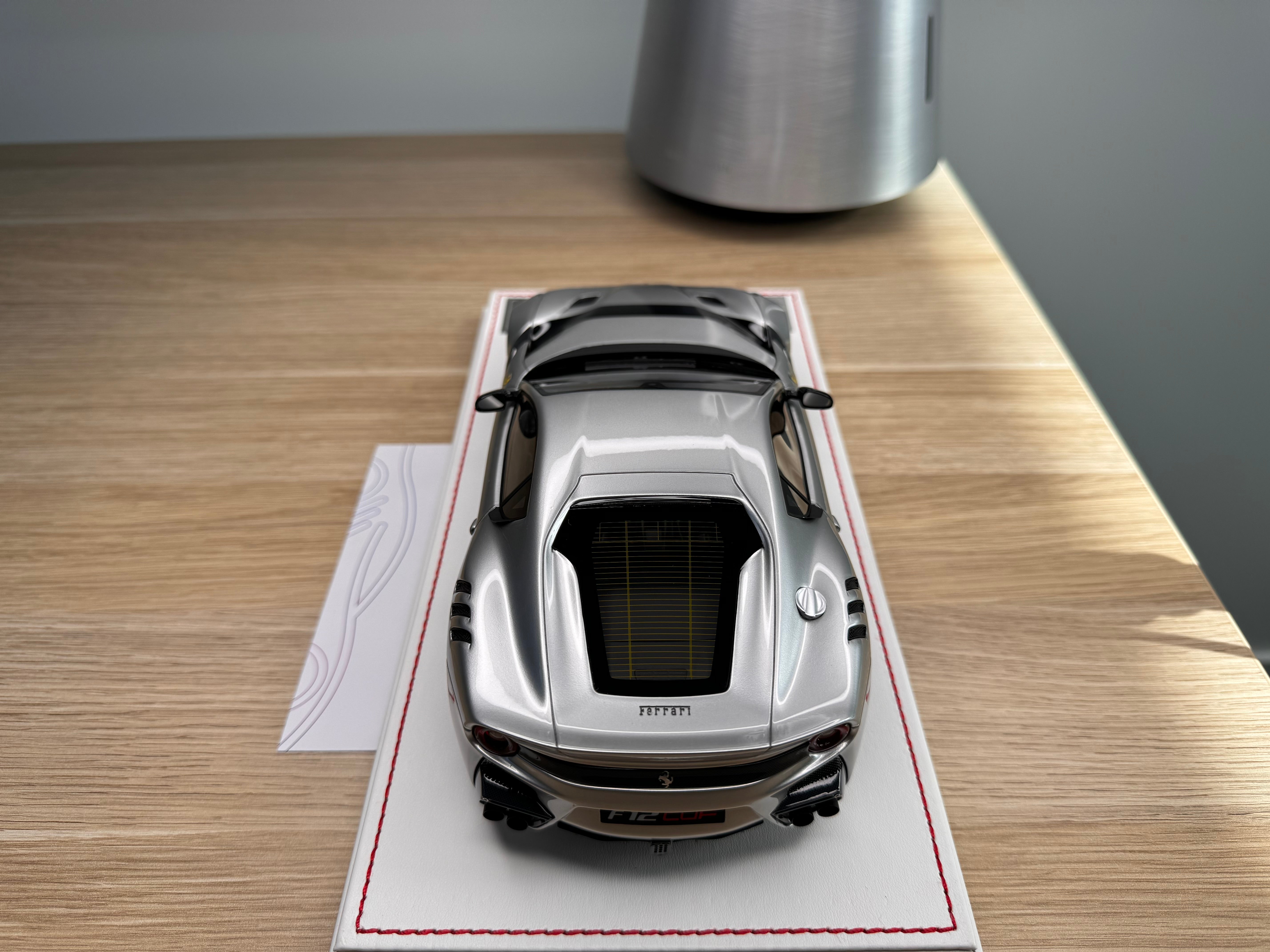 Ferrari F12tdf - Grigio Silverstone - 1:18