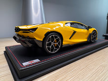 Load image into Gallery viewer, Lamborghini Revuelto - Giallo - 1:18
