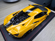 Load image into Gallery viewer, Lamborghini Revuelto - 20th Anniversario China Giallo Inti LE99 - 1:18