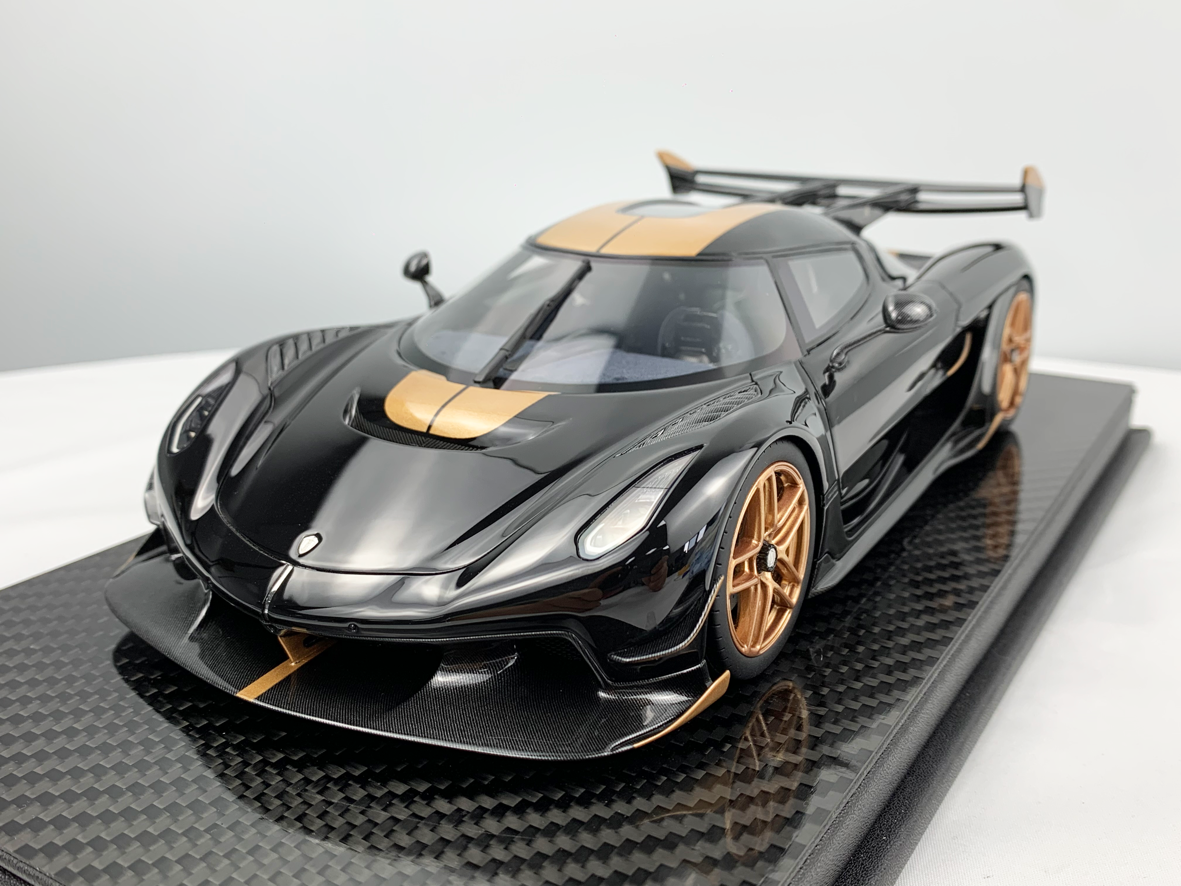 Koenigsegg Jesko PMC Special Project - Jet Black 7268 - 1:18