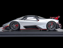 Load image into Gallery viewer, SSC Tuatara Striker - silver - 1:18