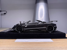 Load image into Gallery viewer, Pagani Zonda Cinque Roadster - Black / Carbon - 1:18