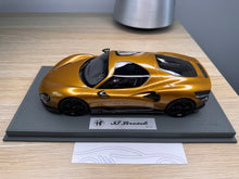 Load image into Gallery viewer, Alfa Romeo 33 Stradale - Ocra Black Interior - 1:18