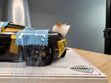 Load image into Gallery viewer, Koenigsegg Agera S - PMC Special Project Hundra carbon gold OPEN PARTS - 1:18