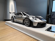 Load image into Gallery viewer, Porsche 911 992 GT3RS - GT Silver - 1:18
