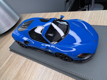 Load image into Gallery viewer, Alfa Romeo 33 Stradale - Blu Reale Black Interior - 1:18