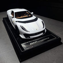 Load image into Gallery viewer, Ferrari 812 Competizione - Arcobaleno Lucido - 1:18