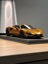 Load image into Gallery viewer, Alfa Romeo 33 Stradale - Ocra Black Interior - 1:18