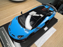 Load image into Gallery viewer, Lamborghini Aventador SVJ - Azzurro Flake / Red Stripe - 1:18