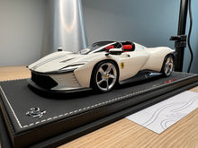 Load image into Gallery viewer, Ferrari Daytona SP3 - BBR Pearl White - 1:18