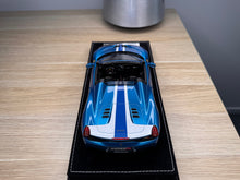Load image into Gallery viewer, Ferrari 458 Speciale Aperta - Artemis Green / Blue - 1:18