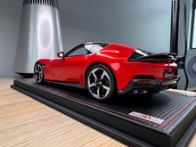 Load image into Gallery viewer, Ferrari 12 Cilindri - Rosso Magma LE99 - 1:18