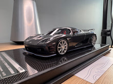 Load image into Gallery viewer, Koenigsegg CCXR - Black Carbon - 1:18