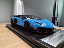 Load image into Gallery viewer, Lamborghini Aventador SVJ - Azzurro Flake / Red Stripe - 1:18