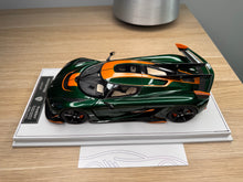 Load image into Gallery viewer, Koenigsegg Jesko PMC Special Project - 7317 Green Tinted Carbon - 1:18