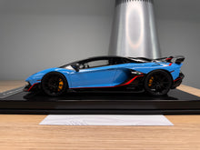Load image into Gallery viewer, Lamborghini Aventador SVJ - Azzurro Flake / Red Stripe - 1:18