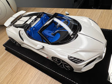 Load image into Gallery viewer, Bugatti Mistral - Pearl White - 1:18