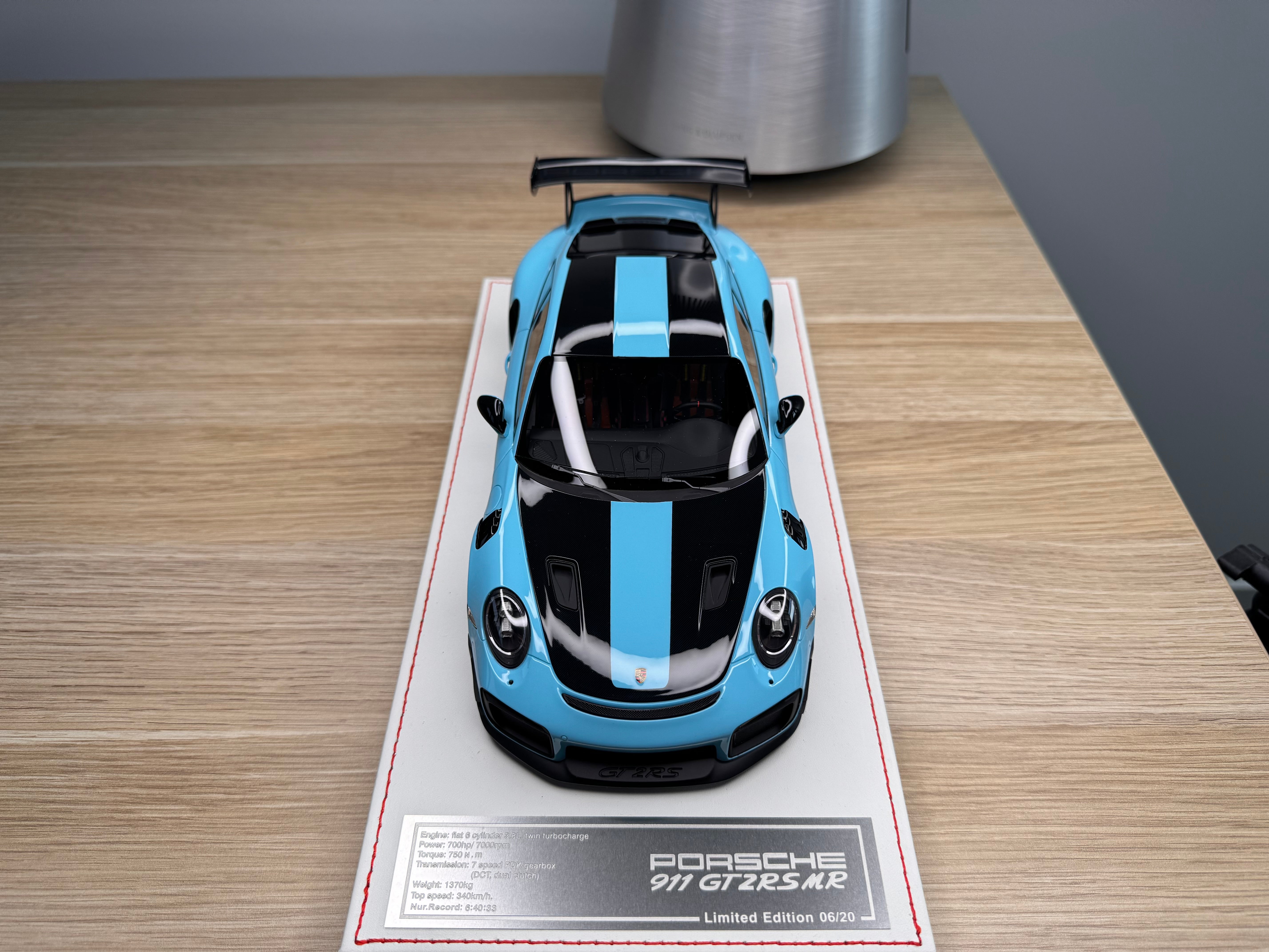 Porsche 911 GT2RSMR - Gulf Blue - 1:18