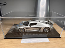 Load image into Gallery viewer, Koenigsegg Regera - Moon Silver with silver wheels - 1:18
