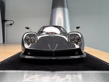 Load image into Gallery viewer, Pagani Zonda F hard top - Black Carbon - 1:18