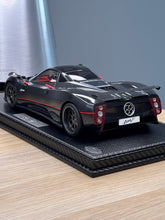 Load image into Gallery viewer, Pagani Zonda F - gloss carbon black OPEN PARTS - 1:18
