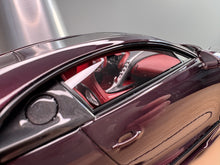 Load image into Gallery viewer, Bugatti Chiron Sky View - Red Carbon / Black - 1:18
