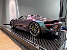 Load image into Gallery viewer, Porsche 918 Spyder - Chameleon - 1:18