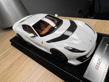 Load image into Gallery viewer, Ferrari 812 Competizione - Arcobaleno Lucido - 1:18