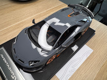 Load image into Gallery viewer, Lamborghini Aventador SVJ - Grigio Telesto - 1:18