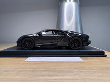 Load image into Gallery viewer, Bugatti Chiron SuperSport 300 - launch spec - 1:18
