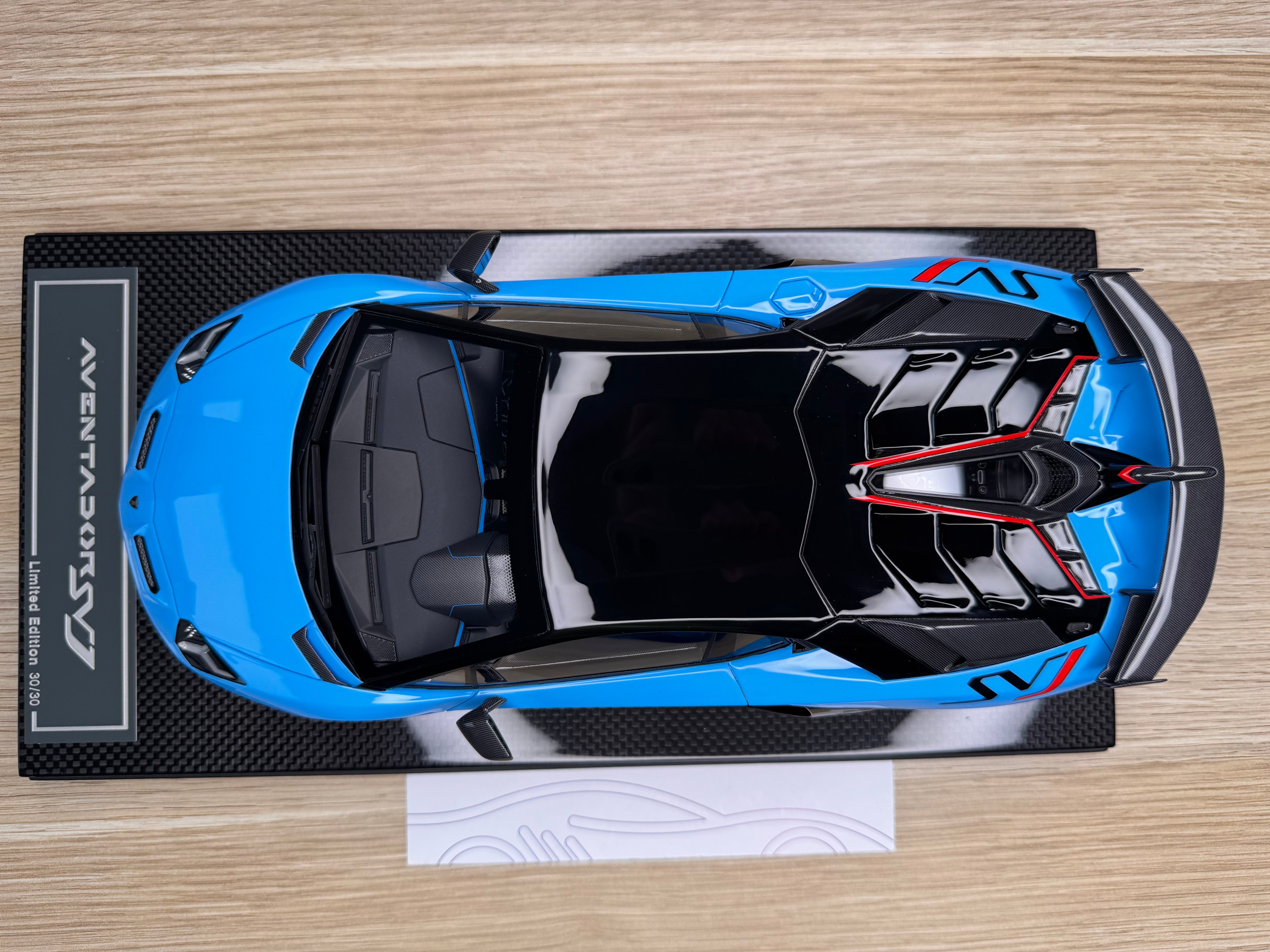 Lamborghini Aventador SVJ - Azzurro Flake / Red Stripe - 1:18