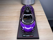 Load image into Gallery viewer, Lamborghini Revuelto - Viola Pasifae with yellow livery - 1:18