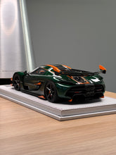 Load image into Gallery viewer, Koenigsegg Jesko PMC Special Project - 7317 Green Tinted Carbon - 1:18
