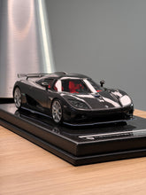Load image into Gallery viewer, Koenigsegg CCXR - Black Carbon - 1:18