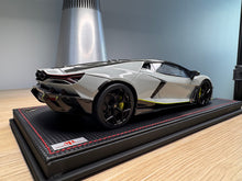 Load image into Gallery viewer, Lamborghini Revuelto - Grigio Haiti - 1:18