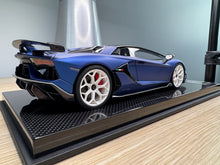 Load image into Gallery viewer, Lamborghini Aventador SVJ - Blu Emera - 1:18