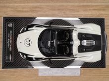 Load image into Gallery viewer, Porsche 918 Spyder - Luminous Green number 57 - 1:18