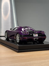Load image into Gallery viewer, Koenigsegg CCX - Purple Carbon - 1:18