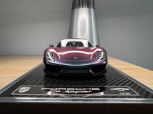 Load image into Gallery viewer, Porsche 918 Spyder - Chameleon - 1:18