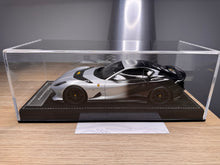 Load image into Gallery viewer, Ferrari 812 Competizione - Grigio Titanio & Nero Daytona - 1:18