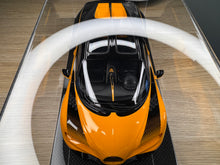 Load image into Gallery viewer, Bugatti Chiron Super Sport - Nocturne / Yellow - 1:18