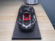 Load image into Gallery viewer, Pagani Zonda F - gloss carbon black OPEN PARTS - 1:18