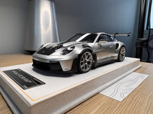 Load image into Gallery viewer, Porsche 911 992 GT3RS - GT Silver - 1:18