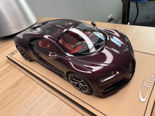 Load image into Gallery viewer, Bugatti Chiron Sky View - Red Carbon / Black - 1:18