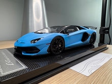 Load image into Gallery viewer, Lamborghini Aventador SVJ - Blu Seiler - 1:18