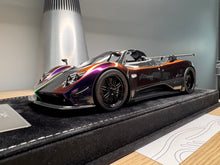 Load image into Gallery viewer, Pagani Zonda Cinque Roadster - Chameleon Purple / Carbon - 1:18